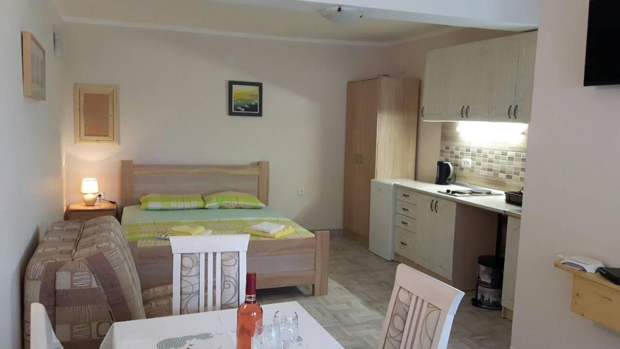 Apartman Pijavica Биела Екстериор снимка